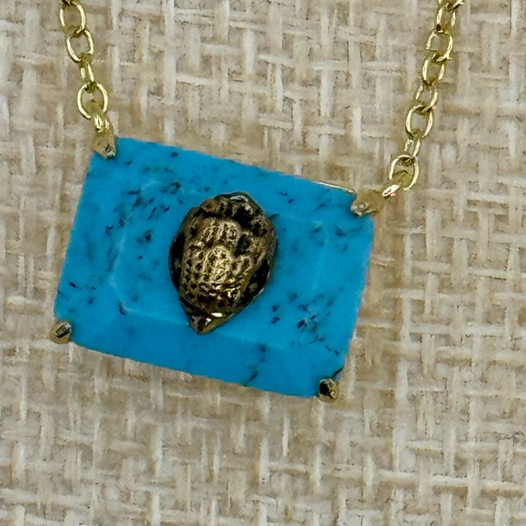 Kurt Geiger Emerald Cut Turquoise Pendant Necklace w/ Signature Eagle Gold Chain - Picture 6 of 14